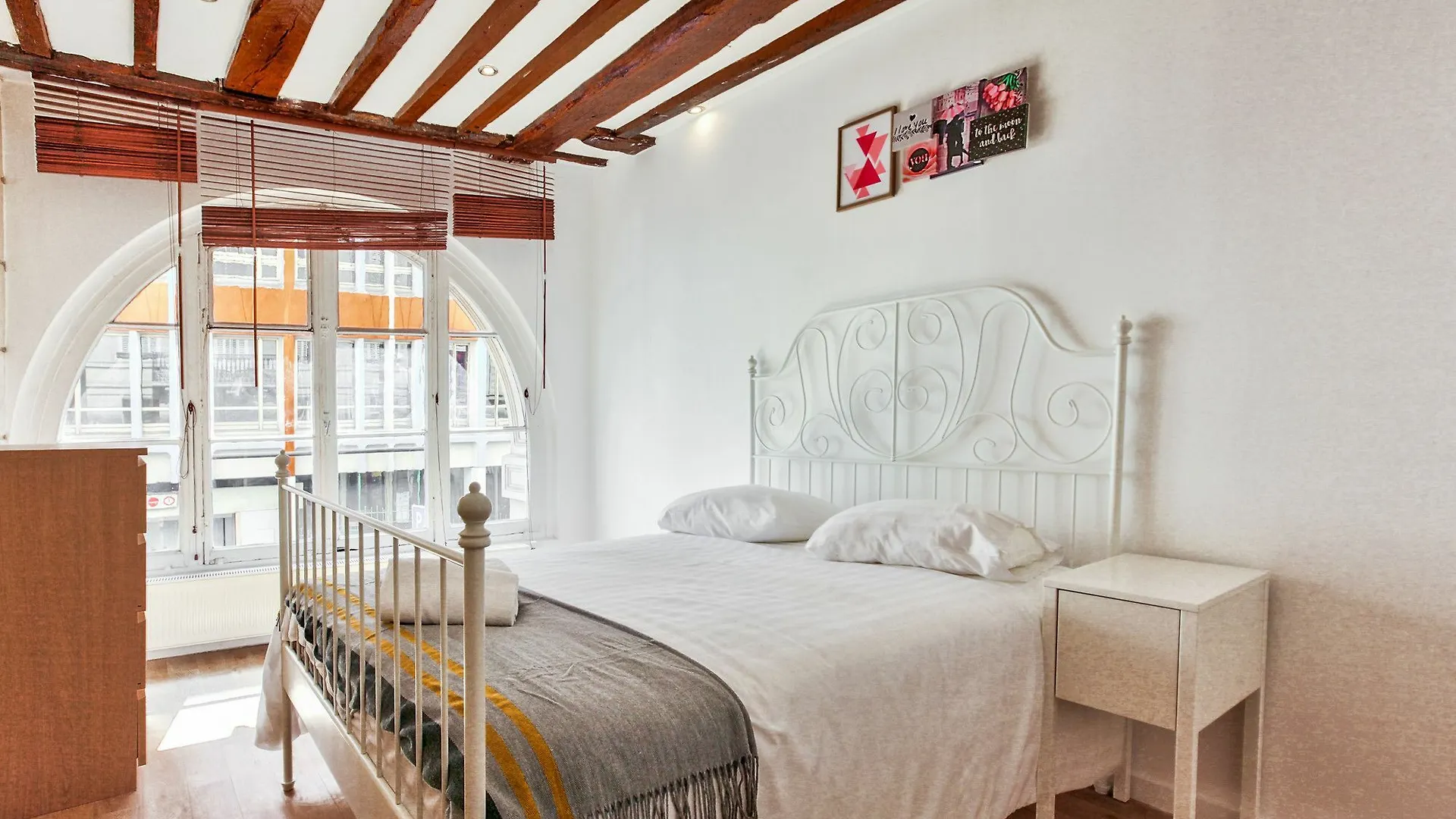 Lägenhet 43 - Spacious Parisian Flat Of Grands Boulevards